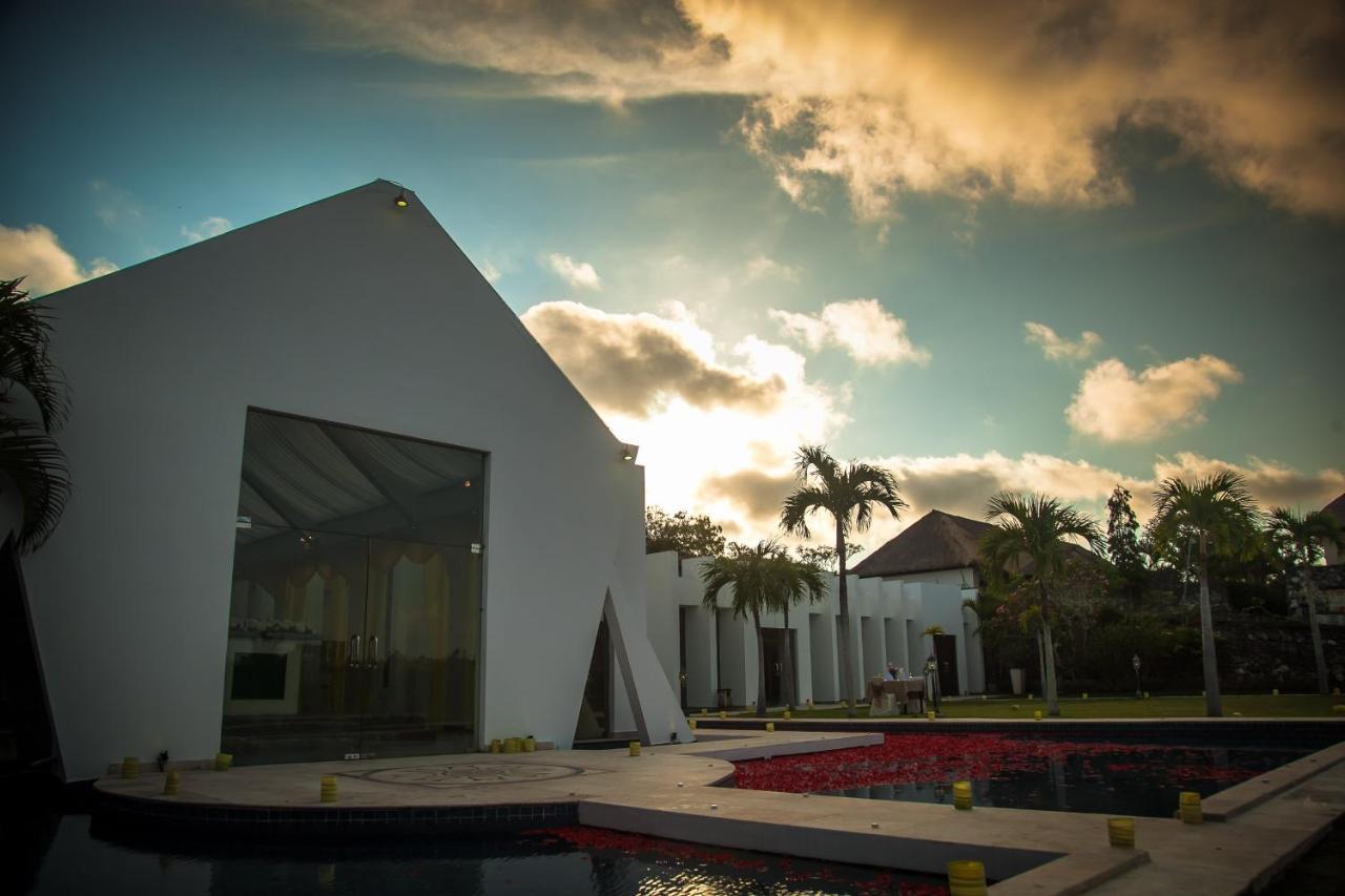 Royal Pool Villa Bali Nusa Dua  Esterno foto